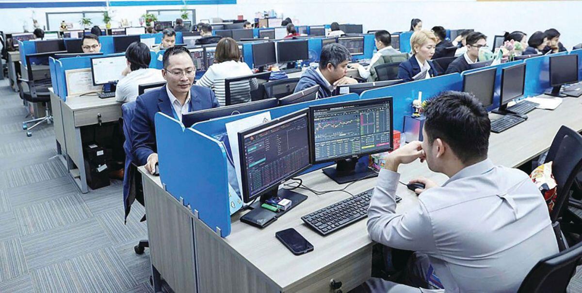 Dòng tiền tháo chạy?