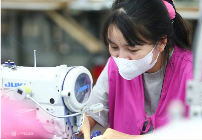 'Nên đặt ra lộ trình giảm giờ làm lao động dưới 48 tiếng'