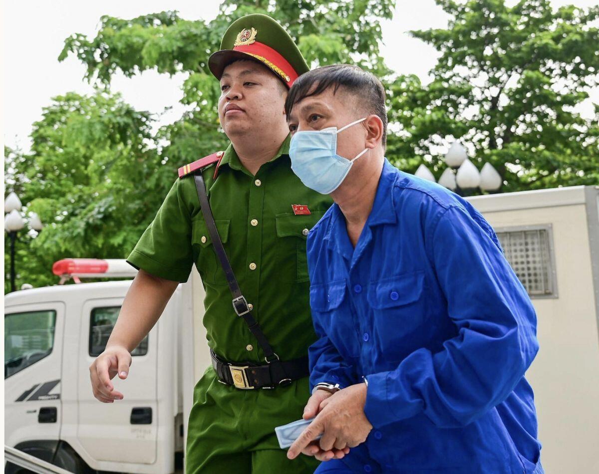 Cựu thứ trưởng Nguyễn Bá Hoan: Nhận hối lộ nhưng vẫn làm đúng