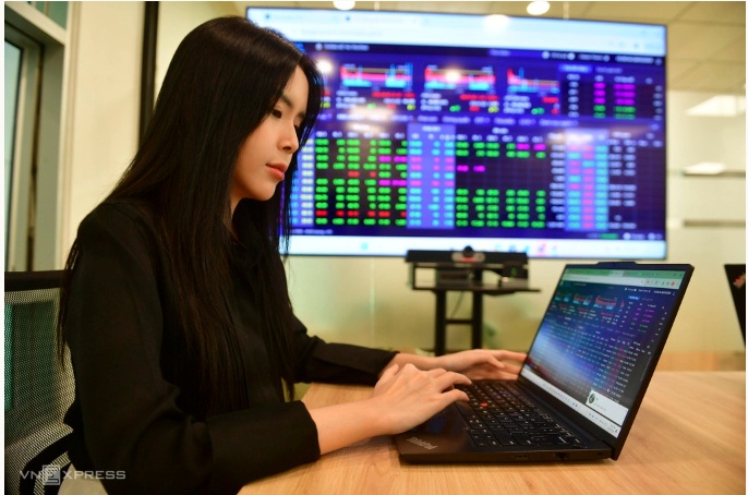 VinaCapital: Cổ phiếu vẫn hấp dẫn dù lãi suất lên 9%