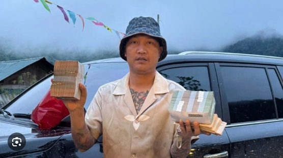 Ai mua 300 tỷ đồng nước hoa của Huấn Hoa Hồng?