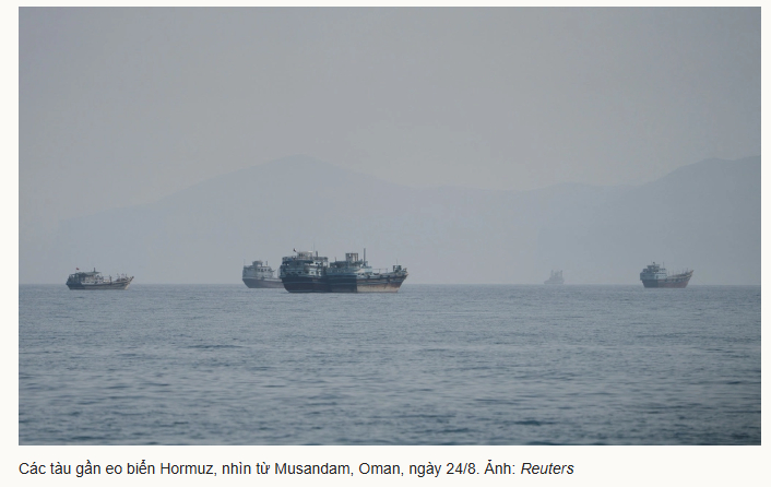 Iran lên 'danh sách đen' tàu bị cấm qua Hormuz