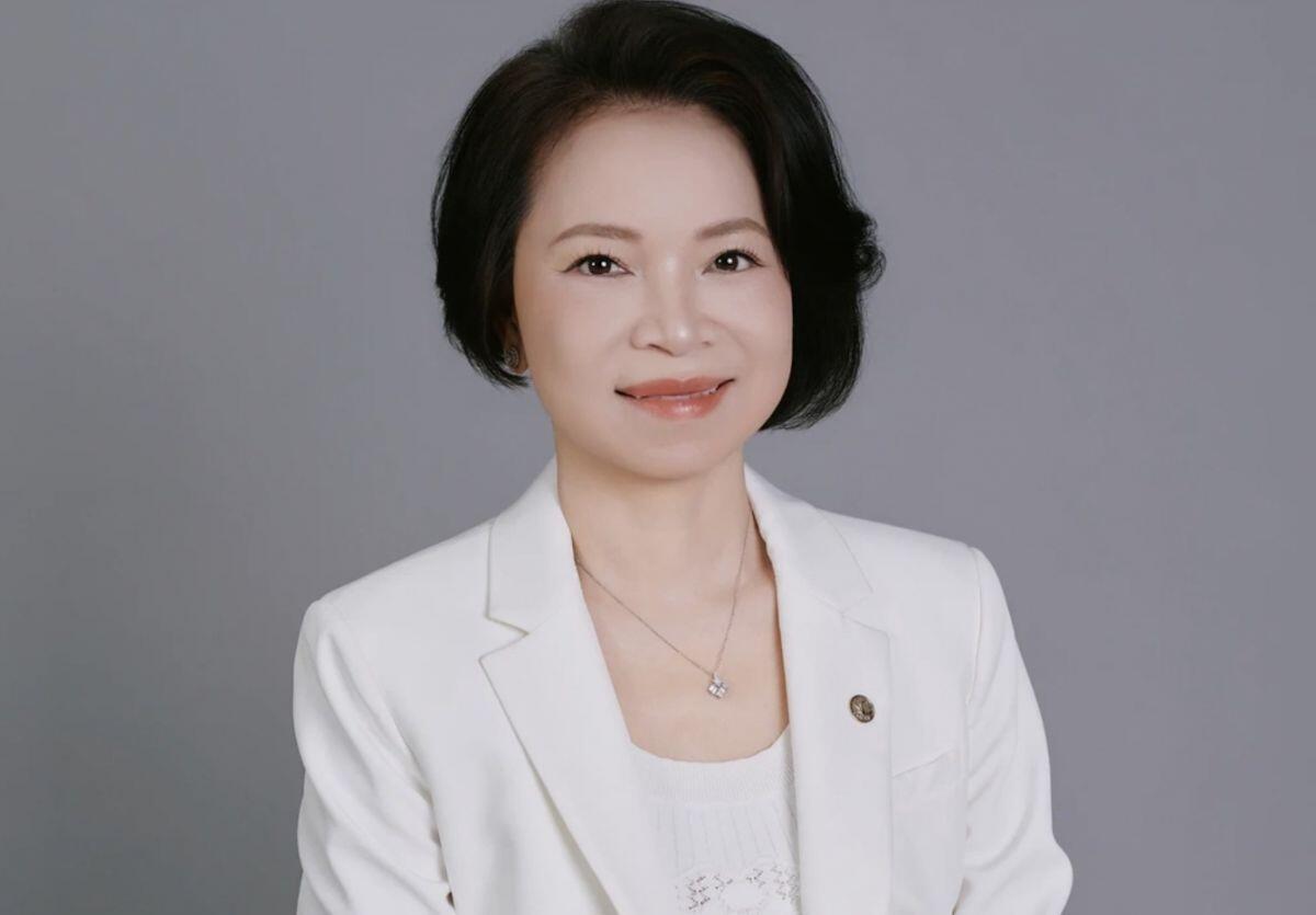 Vợ ông Phạm Nhật Vượng trở thành người giàu thứ hai Việt Nam