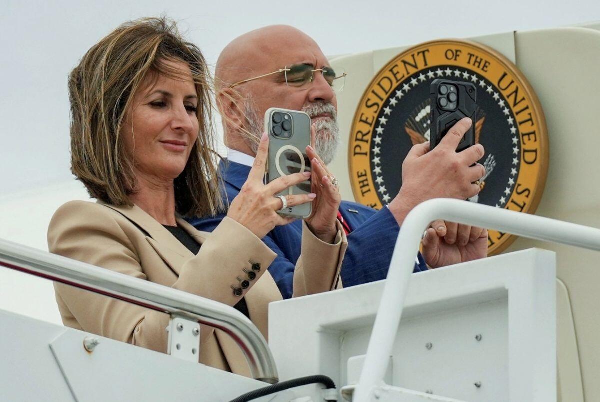 Cách ông Trump gây quỹ hàng trăm triệu đô từ giới doanh nghiệp