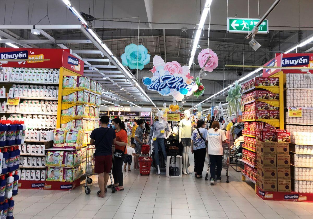 Giá vàng “thổi phồng” doanh thu bán lẻ?