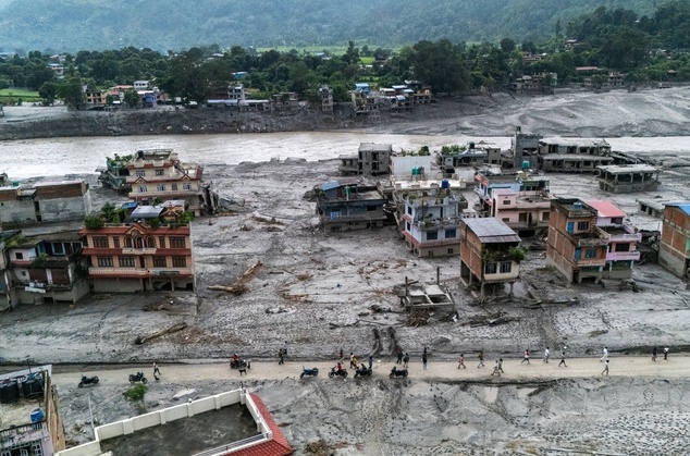 Nepal yêu cầu quốc tế bồi thường 20 triệu USD sau thảm họa lũ quét?