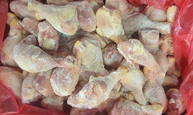 Thịt gà, phụ phẩm nhập khẩu rẻ hơn nhiều loại rau