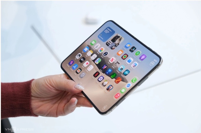 Lý do nhà đầu tư không cần lo lắng dù giá iPhone gần 2.000 USD