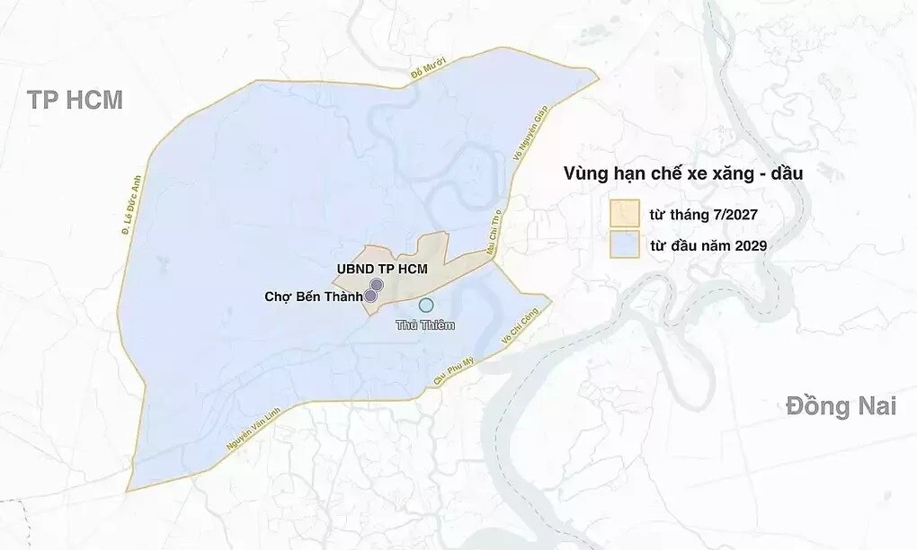 Chuyên gia: Lộ trình hạn chế xe xăng dầu ở TP HCM khó khả thi
