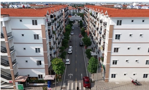 Chưa luật hóa quy định về 'nhà thương mại giá phù hợp'