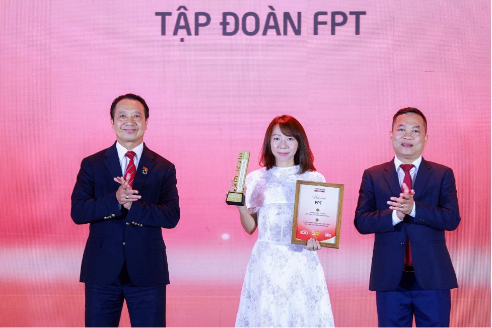 Công ty cổ phần FPT và Công ty cổ phần Bán lẻ Kỹ thuật số FPT cùng lọt Top 100 doanh nghiệp tư nhân nộp Ngân sách lớn nhất Việt Nam