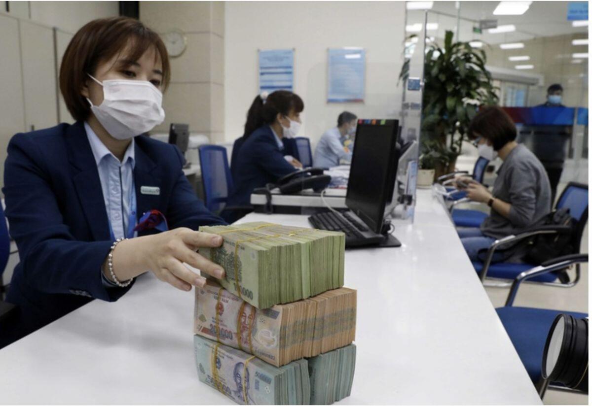 11,22 triệu tỷ đồng đang nằm trong ngân hàng: Vì sao lãi suất huy động vẫn cao?