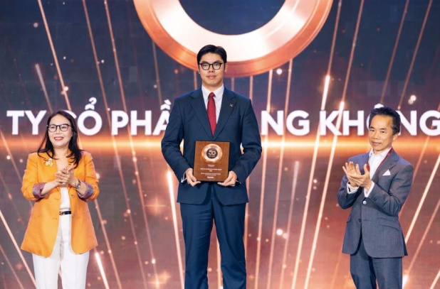 Forbes tiếp tục vinh danh Vietjet trong Top 50 công ty niêm yết tốt nhất Việt Nam 2026