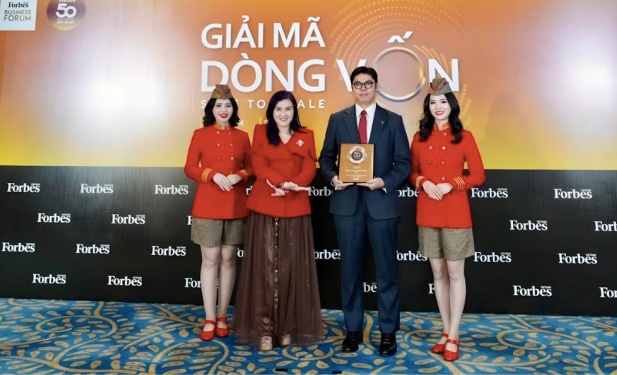 Forbes tiếp tục vinh danh Vietjet trong Top 50 công ty niêm yết tốt nhất Việt Nam 2026