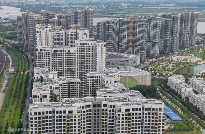 Cung tăng, cầu giảm giá nhà sơ cấp vẫn lập đỉnh