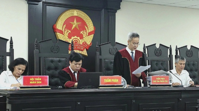 Cựu chi cục trưởng nhận tiền của công ty sữa giả: 'Tôi đâu có đòi'