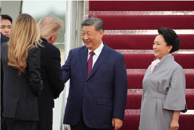 Ông Trump đón ông Tập tại sân bay