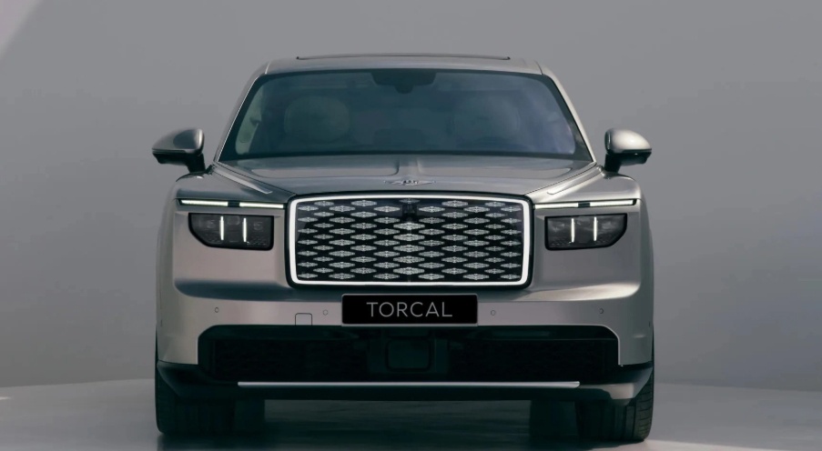 Bentley ra mắt xe siêu sang thuần điện đầu tiên