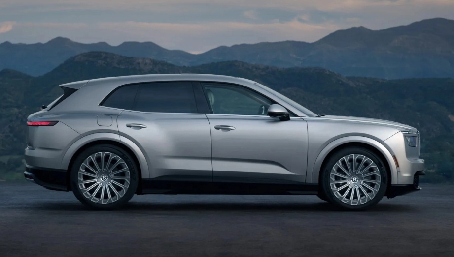 Bentley ra mắt xe siêu sang thuần điện đầu tiên