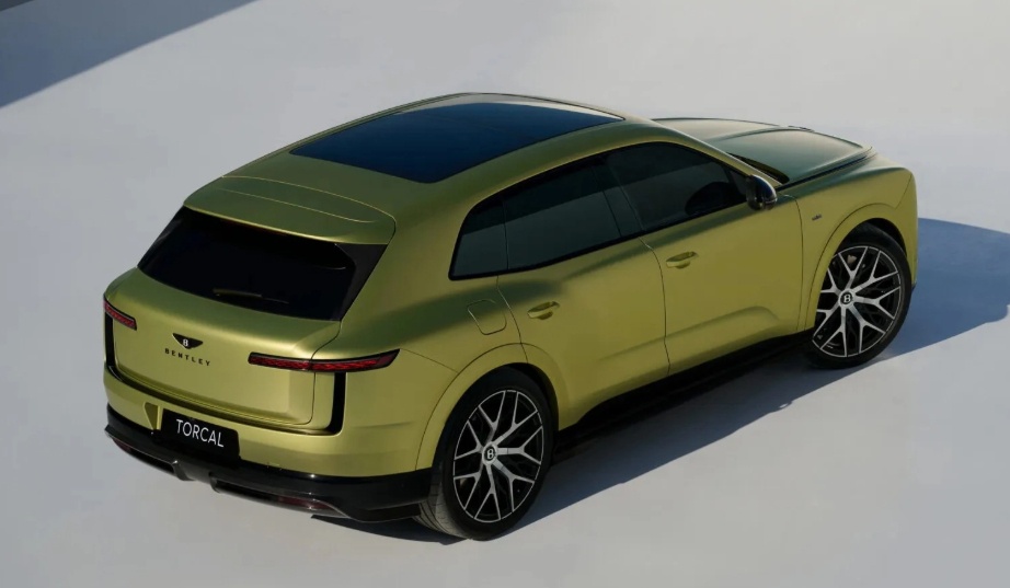 Bentley ra mắt xe siêu sang thuần điện đầu tiên