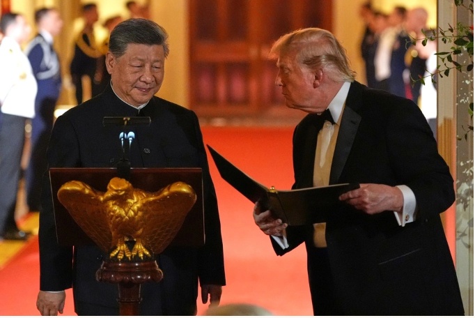 Thông điệp sau những cái bắt tay giữa ông Trump và ông Tập