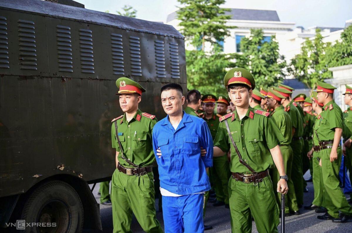 Loạt bác sĩ ra tòa trong vụ 'biến' Viện Pháp y tâm thần thành nơi dung dưỡng tội phạm