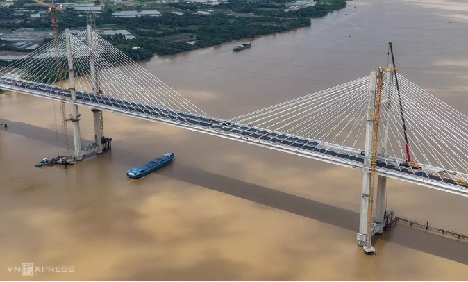 Xe đi thế nào khi cao tốc Bến Lức - Long Thành thông tuyến?