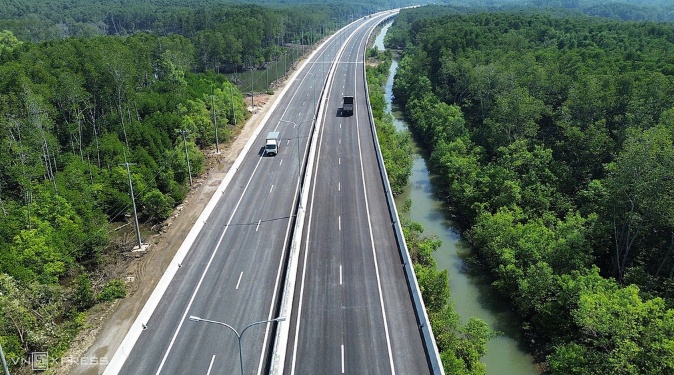 Xe đi thế nào khi cao tốc Bến Lức - Long Thành thông tuyến?