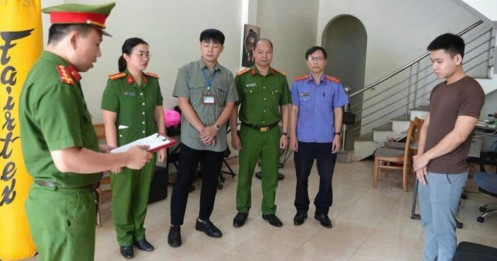 Khởi tố đối tượng bán gần 9 tấn thảo mộc không rõ nguồn gốc qua mạng xã hội