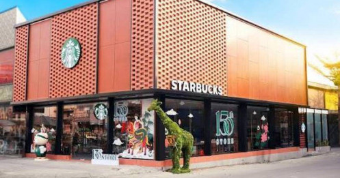 Nóng: Chuỗi Starbucks Việt Nam sắp sang tay chủ mới!