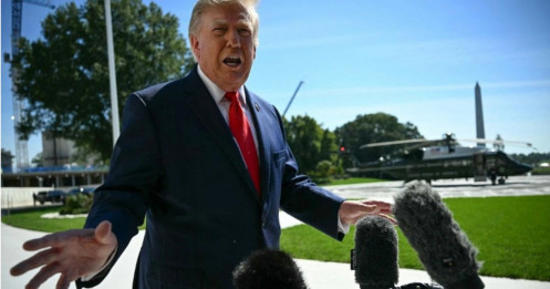 Ông Trump: Cơ phó flydubai có thể liên quan Iran