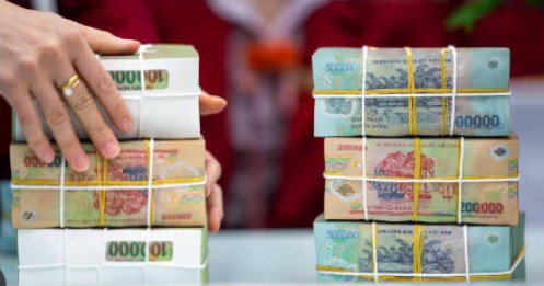 1 tỷ đồng vừa gửi đã rút vì ngân hàng khác trả lãi cao hơn 0,3%
