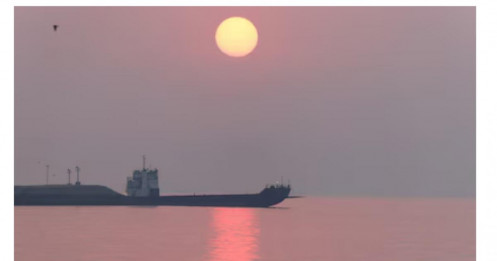 Iran: Eo biển Hormuz sẽ không mở cửa trở lại cho đến khi các điều kiện được đáp ứng
