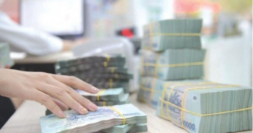 Lãi suất có thể neo cao đến hết năm 2026?