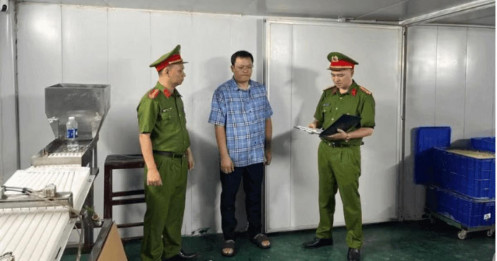 Hơn 1,2 triệu lọ C sủi giả: Công ty vốn 2 tỷ nhưng đăng ký tận 181 ngành nghề