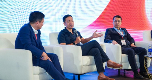 Chủ tịch Lê Hồng Minh (VNZ): Xây nền AI để thúc đẩy nhân viên sử dụng nó mỗi ngày