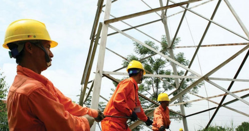 EVN kiến nghị Hà Nội gỡ vướng dự án truyền tải điện