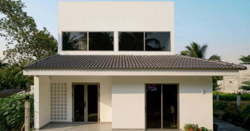 Nhà vườn miền Tây mở tầng trệt, kín tầng lầu