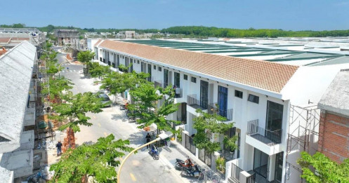 Nhà ở xã hội vẫn xa tầm với