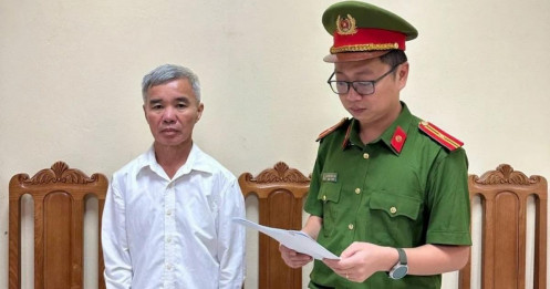 Cựu chủ tịch xã bán cả...trụ sở làm việc