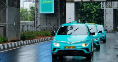 Hãng xe của tỷ phú Phạm Nhật Vượng ưu đãi đậm cho khách hàng đăng ký mới Green SM tại Mỹ