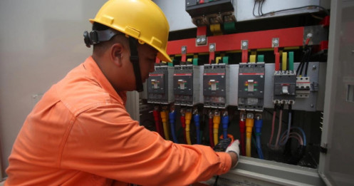 Bộ Công Thương đề xuất sớm áp biểu giá điện sinh hoạt 5 bậc