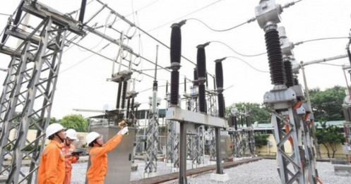 Thủ tướng chỉ đạo triển khai ngay các giải pháp bảo đảm cung ứng điện giai đoạn 2027 - 2030