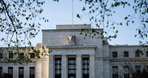 Fed tạm dừng nhưng câu chuyện lãi suất cao chưa kết thúc