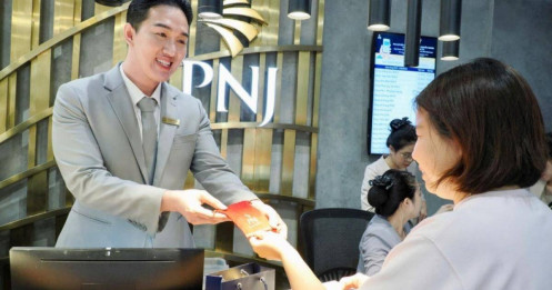 PNJ và "canh bạc hồi sinh"