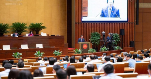 Bộ trưởng Xây dựng: Cấm nhận tiền đặt cọc khi dự án chưa đủ điều kiện bán