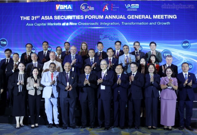 Phó Thủ tướng: Việt Nam hướng tới đáp ứng tiêu chí nâng hạng của MSCI, lên nhóm mới nổi bậc cao của FTSE