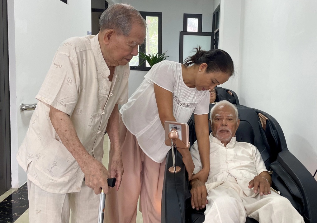 Viện dưỡng lão bán trú công lập ở Hà Nội 'cháy chỗ'