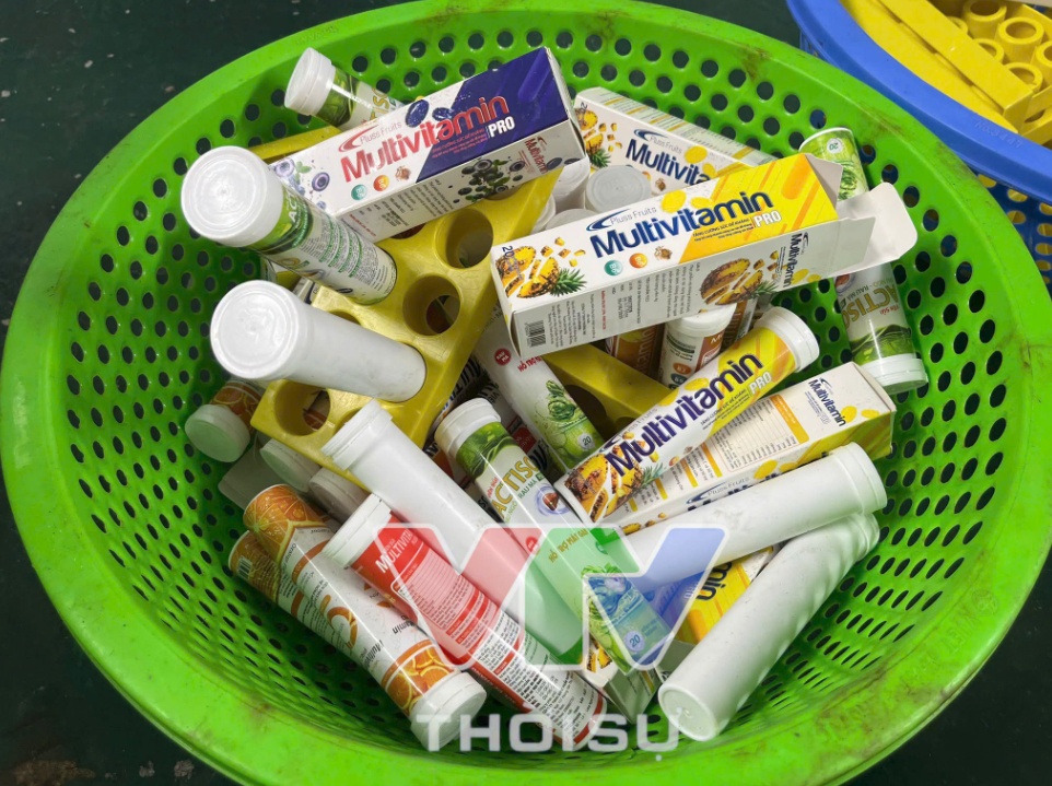 Sốc: 1,2 triệu lọ C sủi giả tuồn lên TikTok Shop, Shopee, chất bảo quản vượt 20 lần