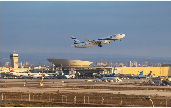 Cơ phó flydubai âm mưu 'lao máy bay vào sân bay Israel'